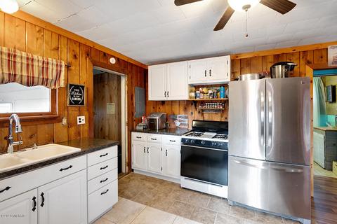 412 Adele Dr, Trufant, MI 49347 photo 5