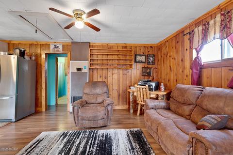 412 Adele Dr, Trufant, MI 49347 photo 10