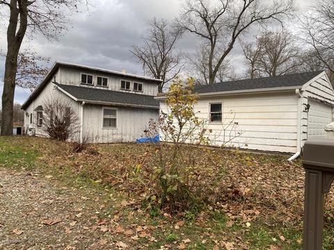 28484 S S Shr, Gobles, MI 49055 photo 3