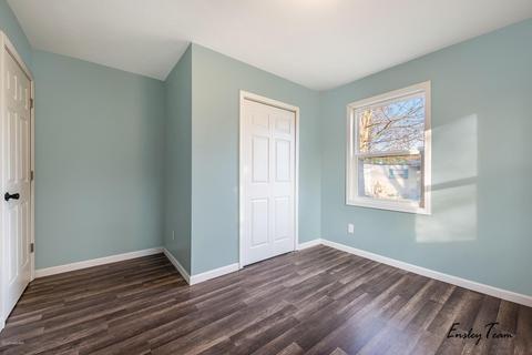 509 E Forrest St, Edmore, MI 48829 photo 18