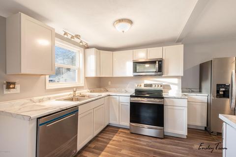 509 E Forrest St, Edmore, MI 48829 photo 10