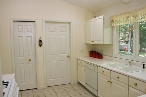 17531 148th Ave, Spring Lake, MI 49456 photo 5