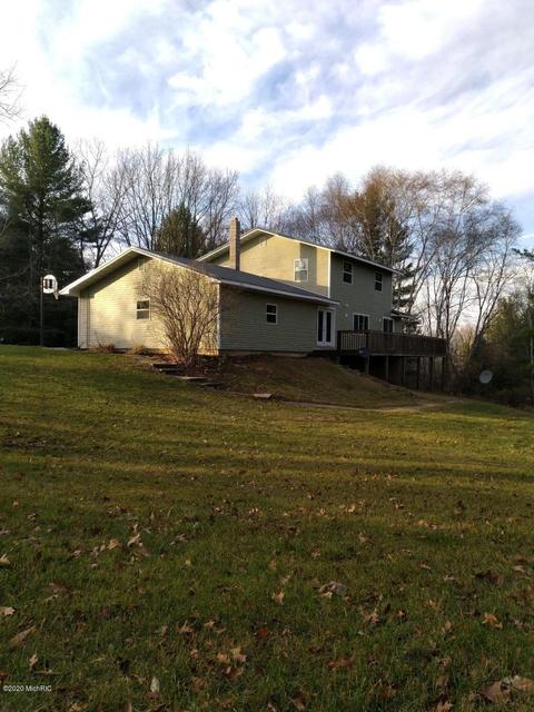 6370 30th Ave, Remus, MI 49340 photo 2