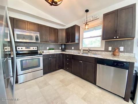 17991 Mohawk Dr, Spring Lake, MI 49456 photo 13