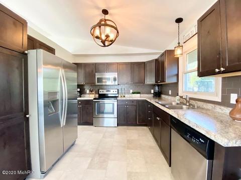 17991 Mohawk Dr, Spring Lake, MI 49456 photo 15