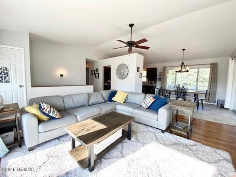 17991 Mohawk Dr, Spring Lake, MI 49456 photo 7