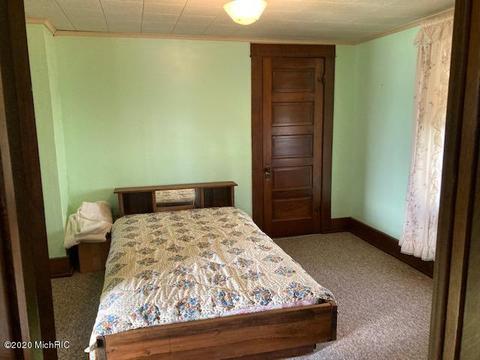 112 Lynn St, Reading, MI 49274 photo 9