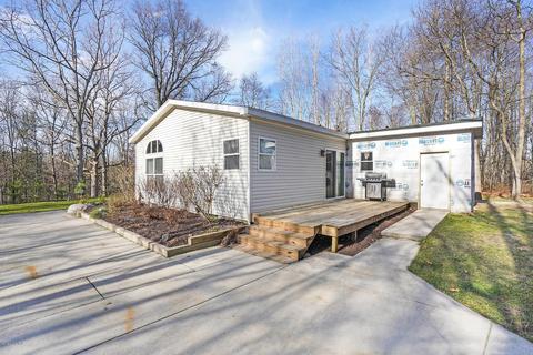 9240 Ingalls Rd, Belding, MI 48809 photo 3