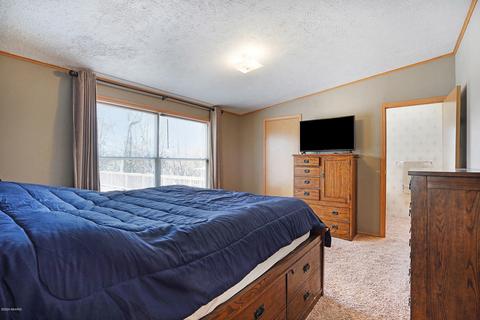 9240 Ingalls Rd, Belding, MI 48809 photo 11