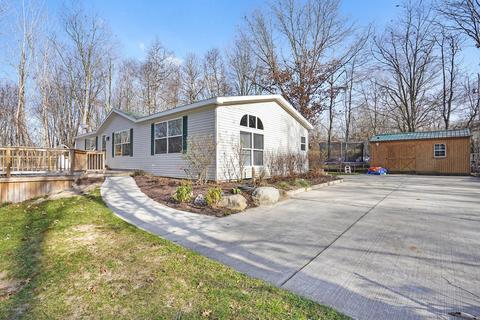9240 Ingalls Rd, Belding, MI 48809 photo 2