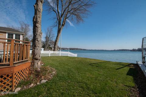 61093 Beardsley Ln, Cassopolis, MI 49031 photo 2