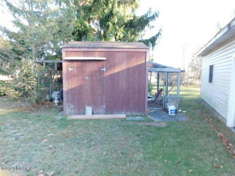 1265 Maple Rd, Manistee, MI 49660 photo 10