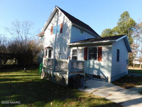 1265 Maple Rd, Manistee, MI 49660 photo 5