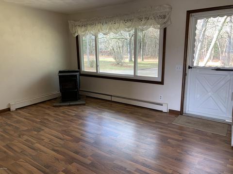 613 2nd St, Plainwell, MI 49080 photo 5