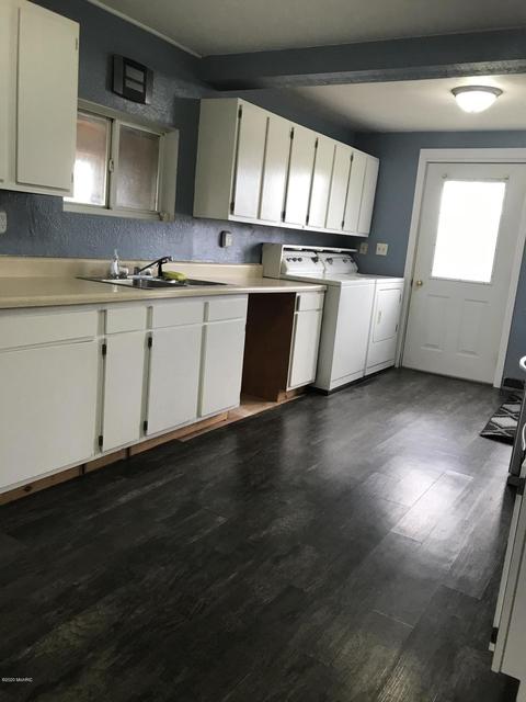 532 S Elm St, Ithaca, MI 48847 photo 16