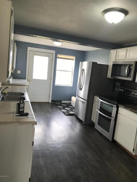 532 S Elm St, Ithaca, MI 48847 photo 18