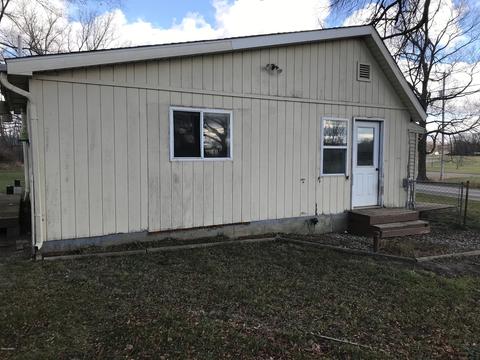 532 S Elm St, Ithaca, MI 48847 photo 7