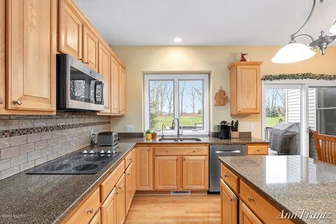 4631 Oakwright Dr NE, Ada, MI 49301 photo 11