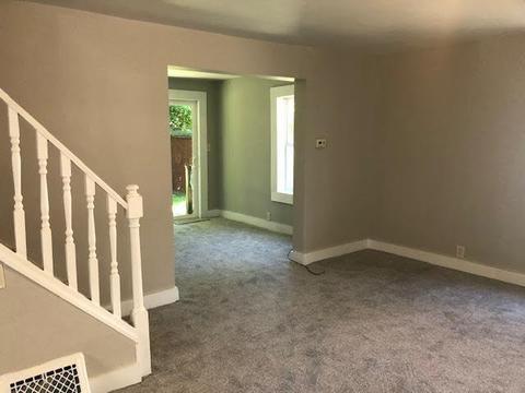 315 N Main St, Buchanan, MI 49107 photo 6