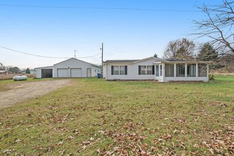 1049 W Ab Ave, Plainwell, MI 49080 photo 1