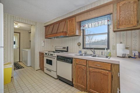 1049 W Ab Ave, Plainwell, MI 49080 photo 7