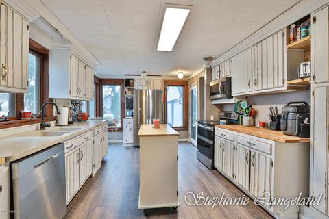 19638 Cherry St, Conklin, MI 49403 photo 11