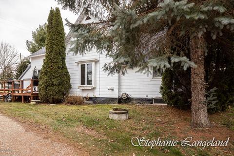 19638 Cherry St, Conklin, MI 49403 photo 2
