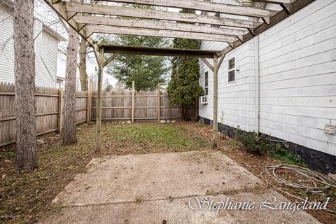 19638 Cherry St, Conklin, MI 49403 photo 7