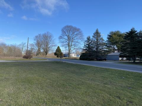 11383 Willow Ave, Grant, MI 49327 photo 10