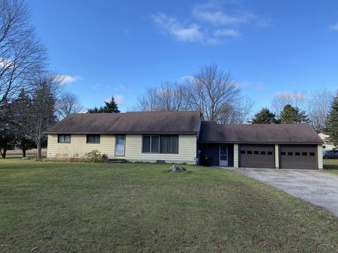 11383 Willow Ave, Grant, MI 49327 photo 1