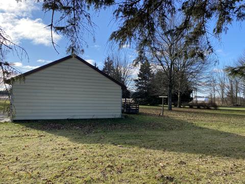 11383 Willow Ave, Grant, MI 49327 photo 4