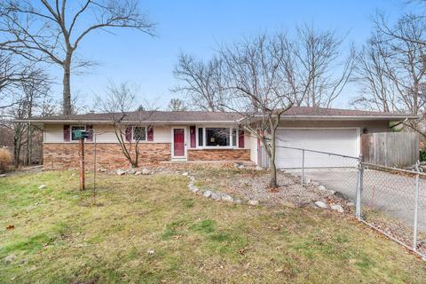 87 Royal Rd, Springfield, MI 49037 photo 4