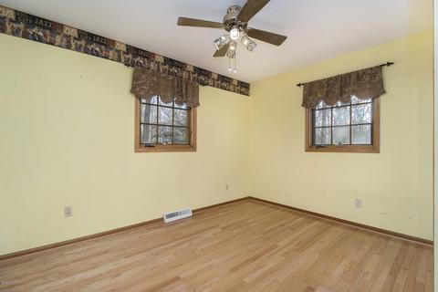 87 Royal Rd, Springfield, MI 49037 photo 26