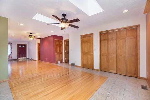 87 Royal Rd, Springfield, MI 49037 photo 15