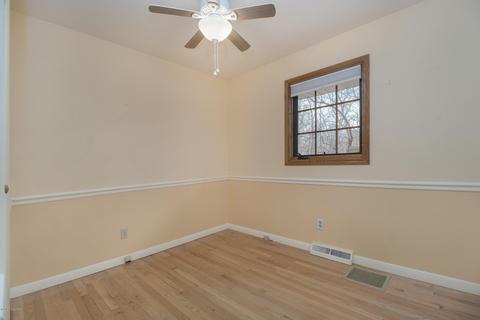 87 Royal Rd, Springfield, MI 49037 photo 27