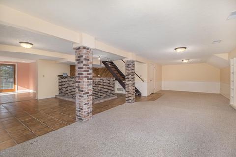87 Royal Rd, Springfield, MI 49037 photo 29
