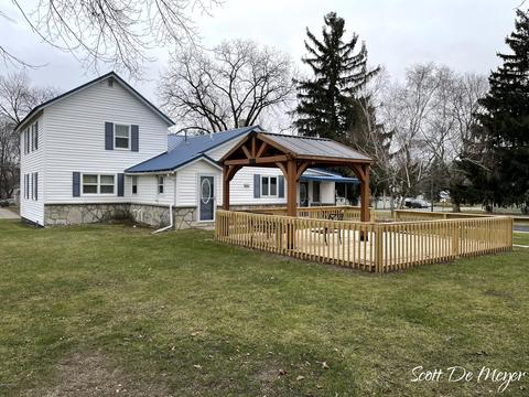 218 S First St, Edmore, MI 48829 photo 30