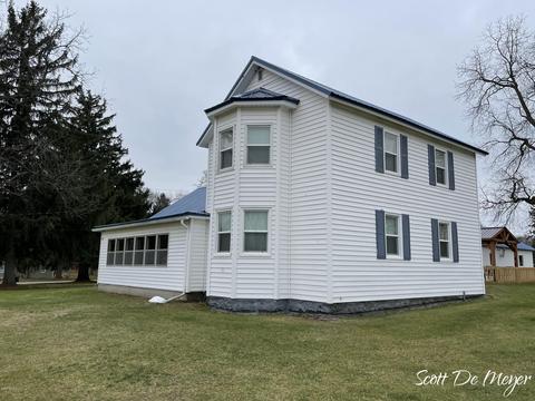 218 S First St, Edmore, MI 48829 photo 27