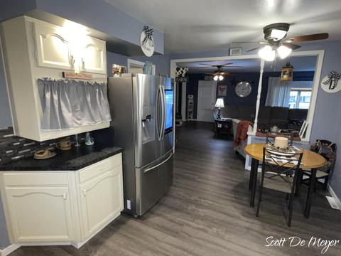 218 S First St, Edmore, MI 48829 photo 6