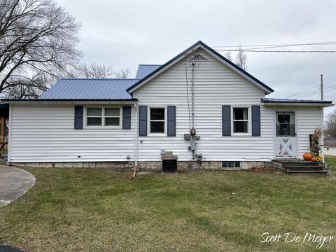 218 S First St, Edmore, MI 48829 photo 25