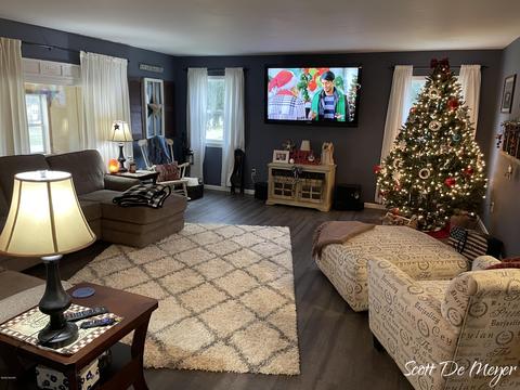 218 S First St, Edmore, MI 48829 photo 12