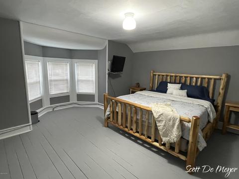 218 S First St, Edmore, MI 48829 photo 23
