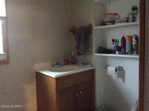 15860 Folks Rd, Hanover, MI 49241 photo 9