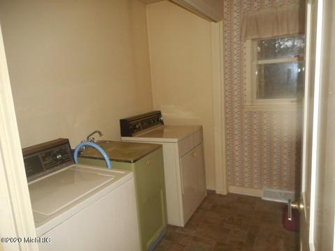 6391 Ormada Dr, Kalamazoo, MI 49048 photo 6