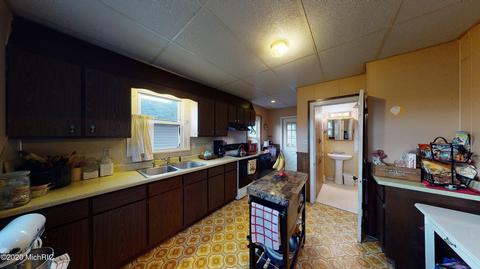 871 E Green St, Marshall, MI 49068 photo 21