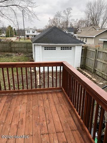 511 S Broas St, Belding, MI 48809 photo 11