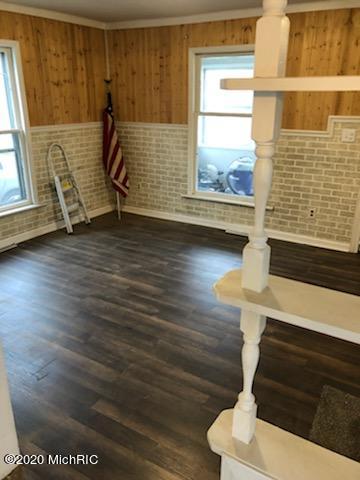 511 S Broas St, Belding, MI 48809 photo 5