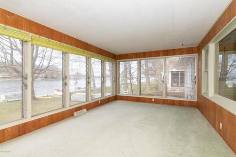 530 E Gull Lake Dr, Augusta, MI 49012 photo 9