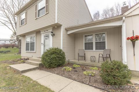 6030 Buttonwood Ct SE, Ada, MI 49301 photo 4