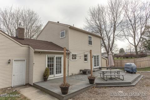 6030 Buttonwood Ct SE, Ada, MI 49301 photo 11